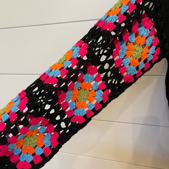 Sweater w/ Crochet Detail - Picture 4 of 4